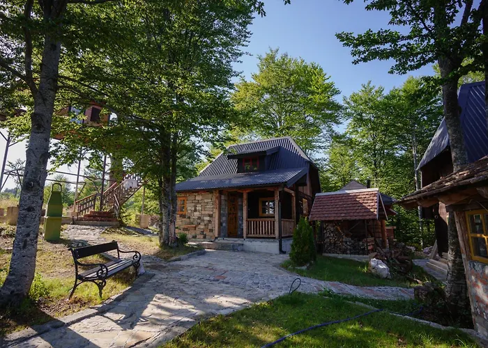 Brvnara Iverak Мокра-Гора